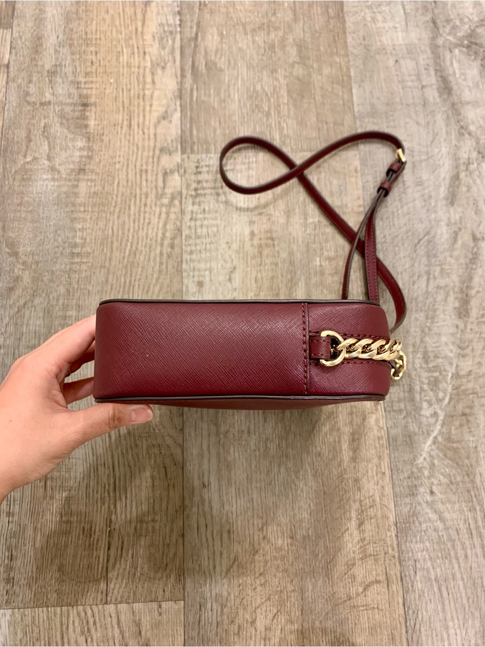Michael Kors Burgundy Jet Set Saffiano Rectangle Gold Chain Crossbody Bag - Picture 6 of 12